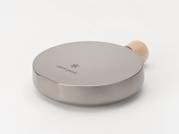 Snow Peak Titanium Flask, preserves liquor's taste