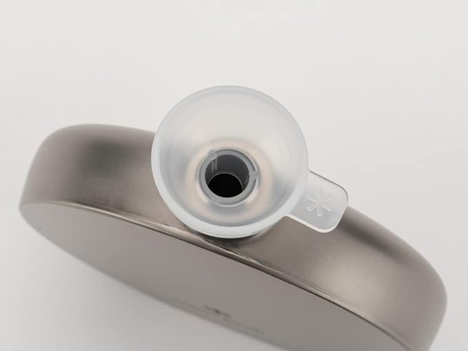 Snow Peak Titanium Flask, preserves liquor's taste