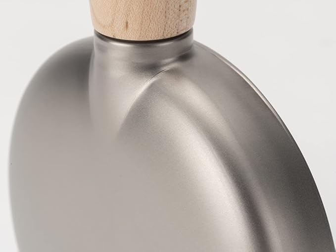 Snow Peak Titanium Flask, preserves liquor's taste