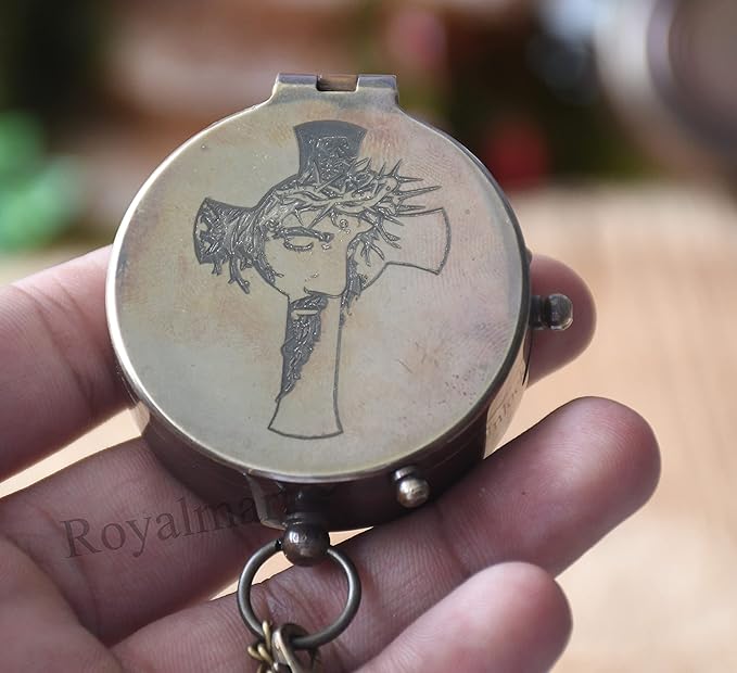 Be Strong and Courageous Brass Religious Compass Gift Confirmation Baptism Easter Christian Catholic Graduation Trekking Adventure Engraved Scripture Prayer Gift for Men Women Teenage Boys Girls