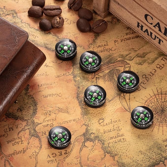 Leyndo 300 Pcs Mini Button Compass 15 Mm/ 0.59 Inch Lightweight Small Oil Filled Portable Mini Pocket Compass Bulk for Camping Hiking Touring Boating Outdoor Activities Survival