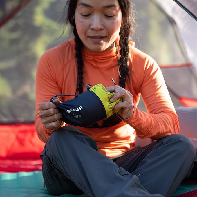 Therm-a-Rest Air Head Inflatable Travel Pillow for Camping and Travel, Blue Woven, Regular - 11 x 15.5