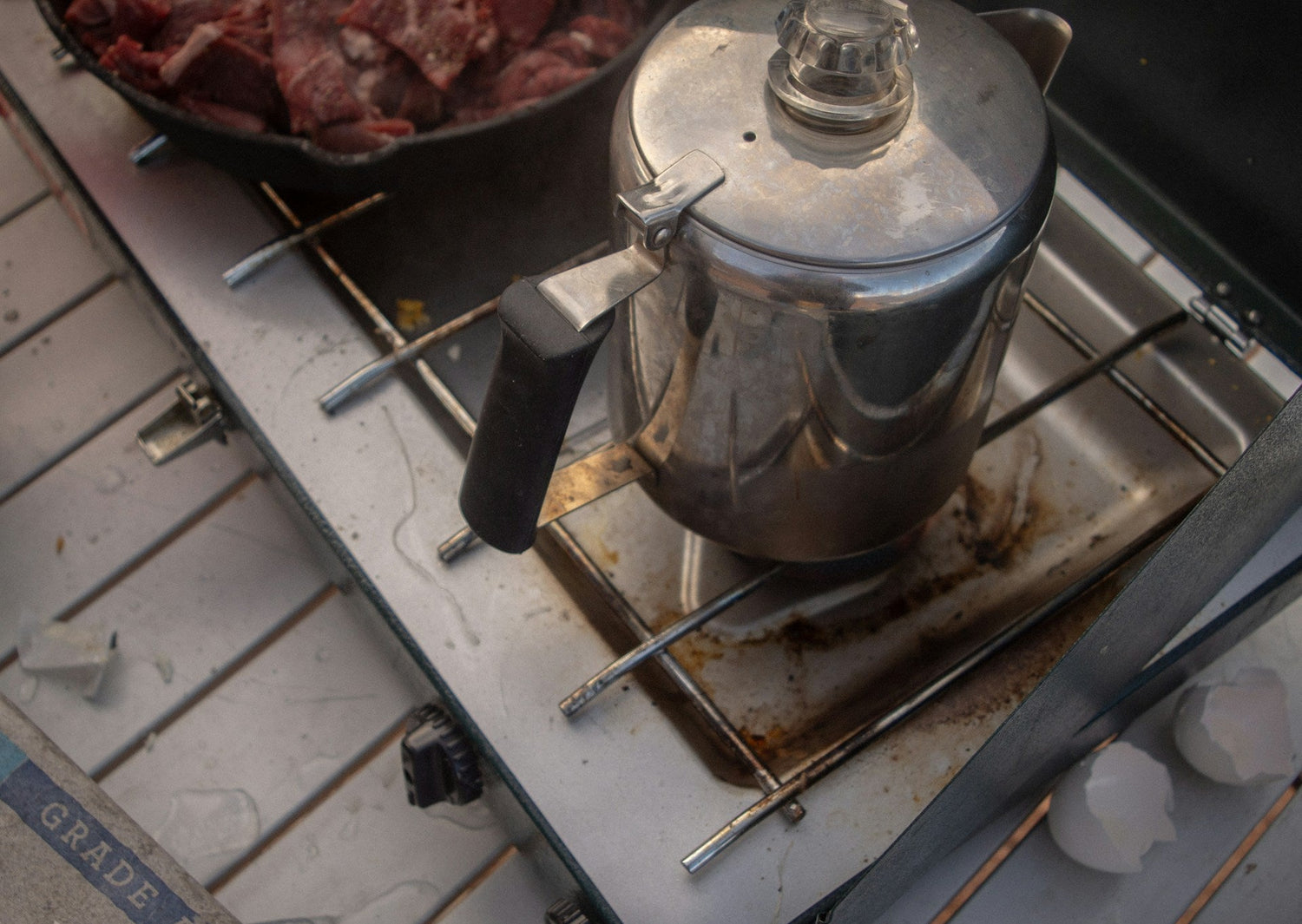 Durable-and-portable-camping-coffee-percolator-for-fresh-outdoor-brewing