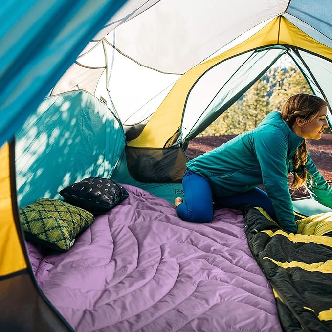 zzlamb Camping Blanket, Lightweight Cloak Puffy Down Alternative Travel Blanket, Portable & Windproof Warm Outdoor Blanket, Cozy Quilt Plane Car Picnic Hammock Beach Backpacking, 52x75in